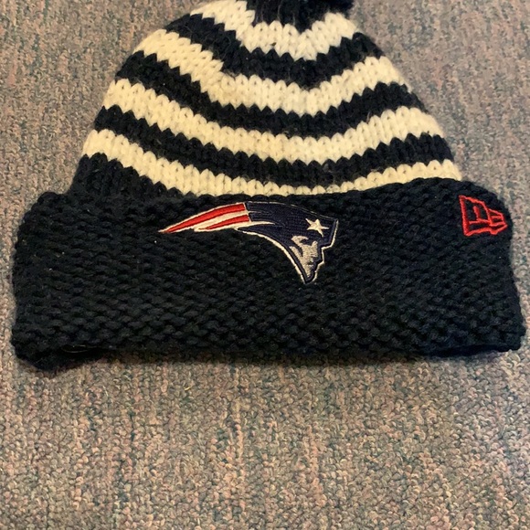 New England Patriots Toque- 50% off - Picture 2 of 7